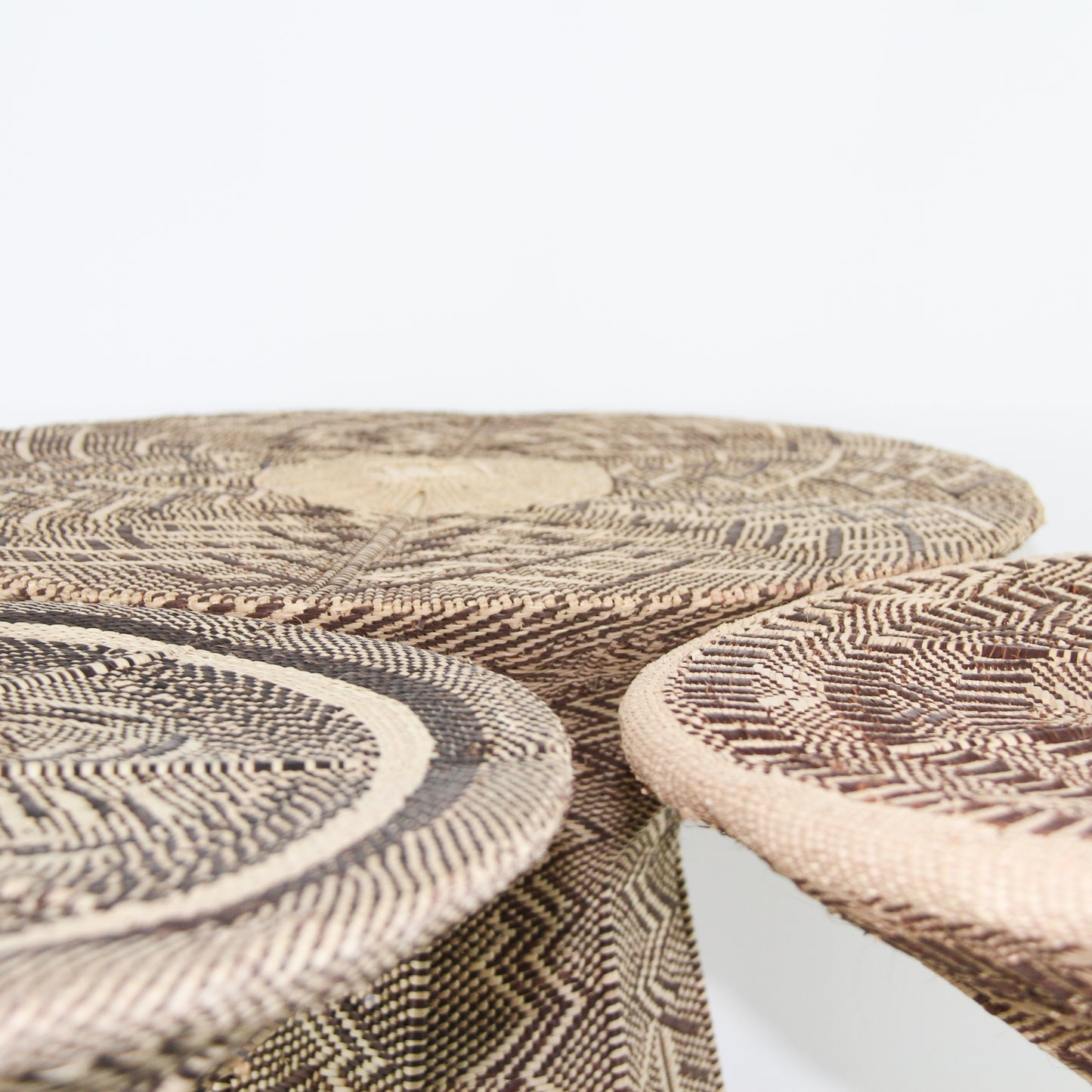 Batonka Table - Traditional 2