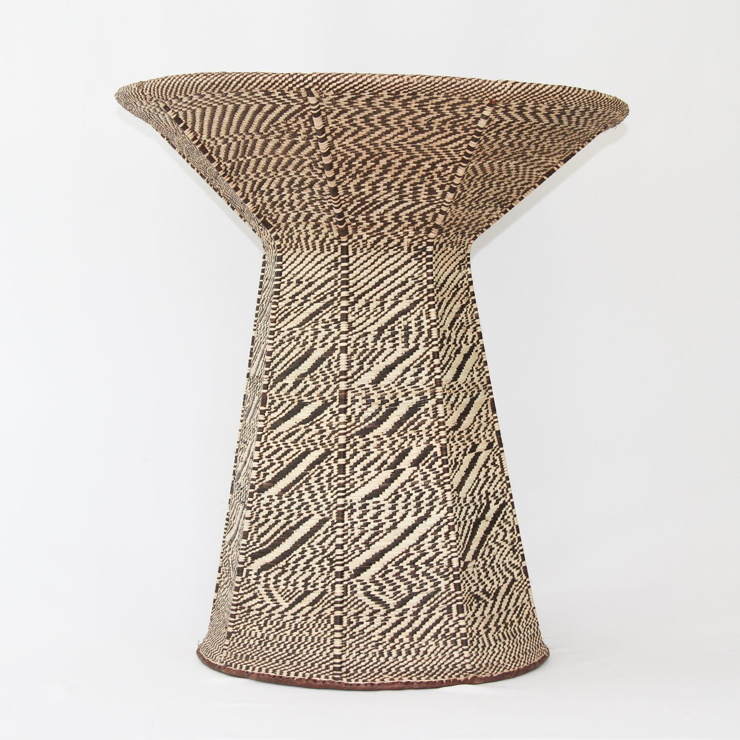 Batonka Table - Traditional 1